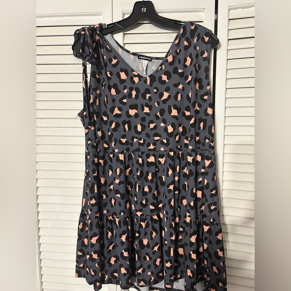 Leopard Print Sleeveless Top